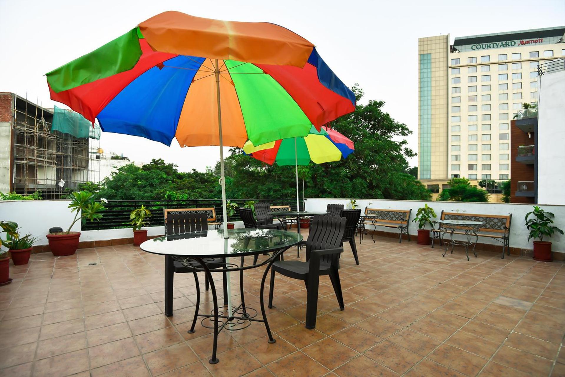 Bedchambers Serviced Apartments, Sushant Lok Gurgaon Exterior foto